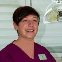 Iris Turbanisch verstärkt das Team der Zahnarztpraxis Ulrich Vogel in der Prophylaxe